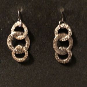 🚨2 FOR $15 EARRINGS 🚨